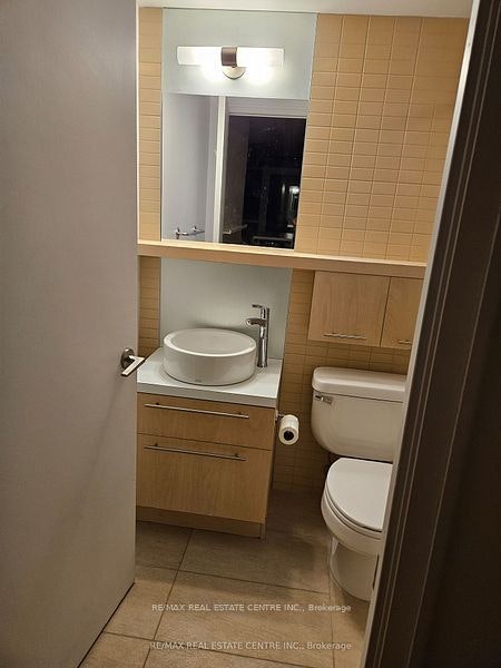1611-25 Carlton Street, Toronto, ON, M5B 1L4 - 12