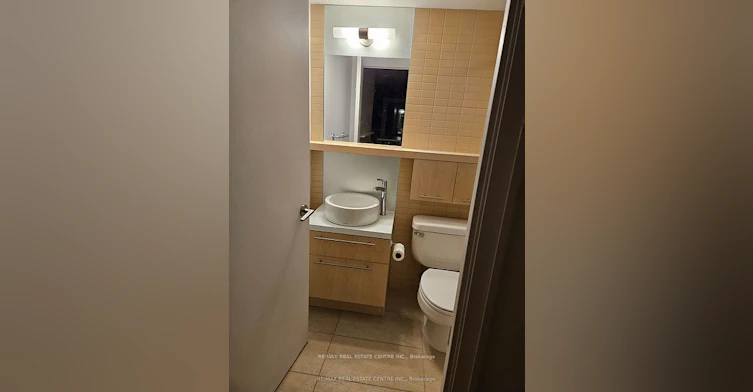 1611-25 Carlton Street, Toronto, ON, M5B 1L4 - 12