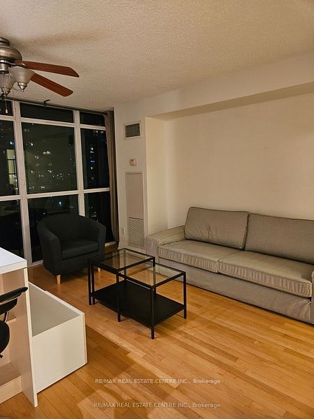 1611-25 Carlton Street, Toronto, ON, M5B 1L4 - 8