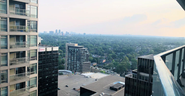 2404-2221 Yonge Street, Toronto, ON, M4S 2B5 - 9