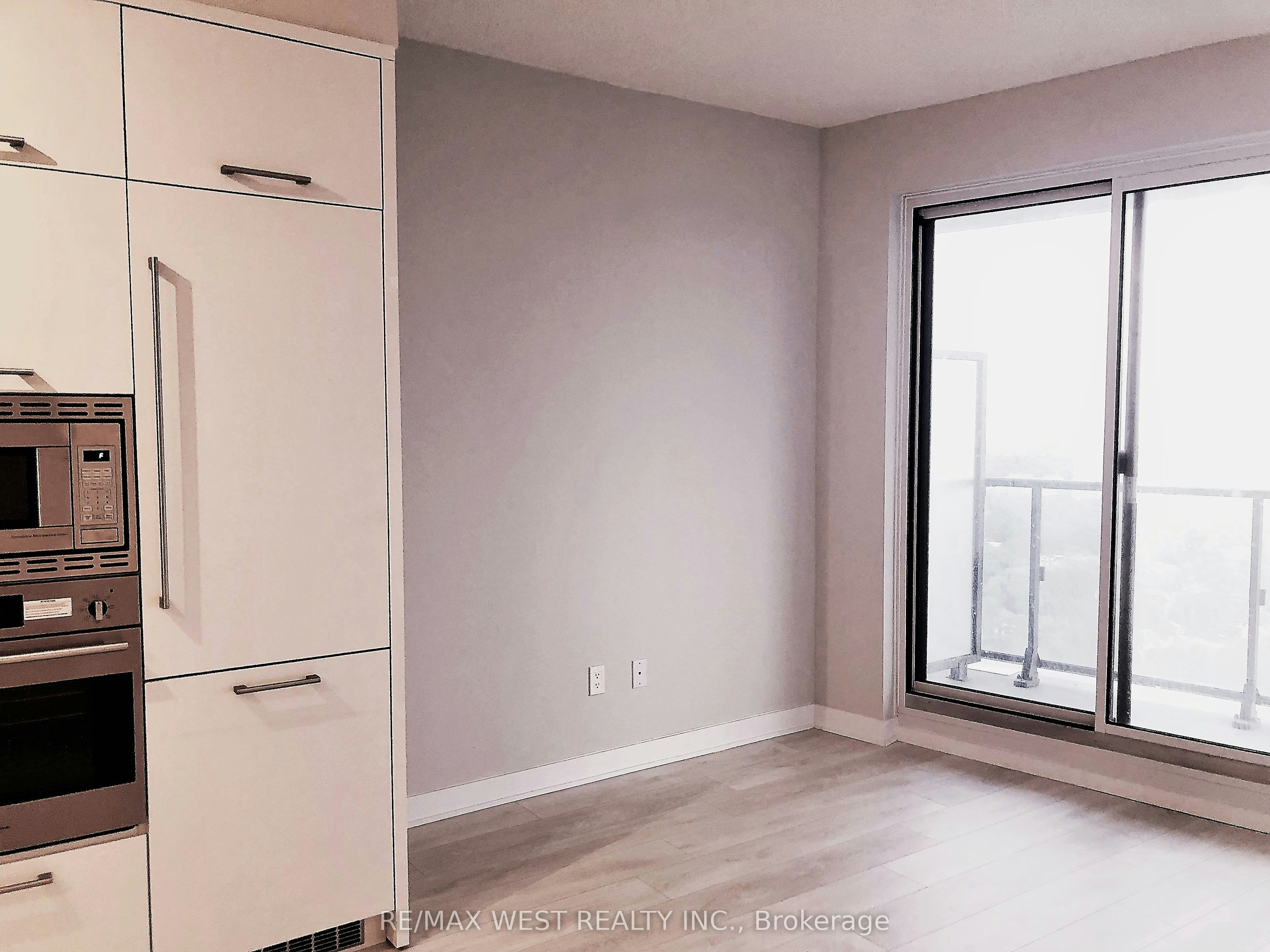 2404-2221 Yonge Street, Toronto, ON, M4S 2B5 - 5