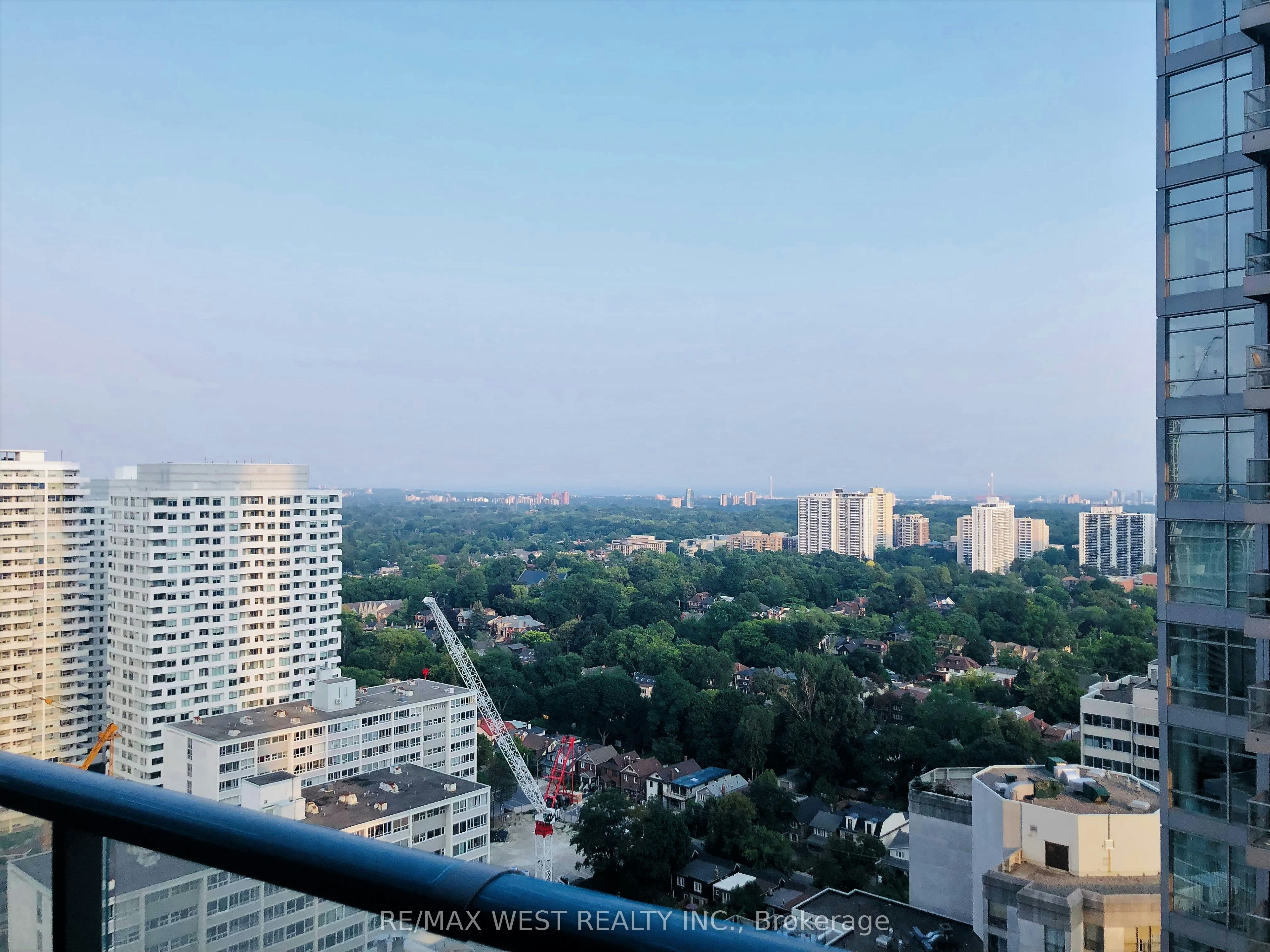 2404-2221 Yonge Street, Toronto, ON, M4S 2B5 - 8