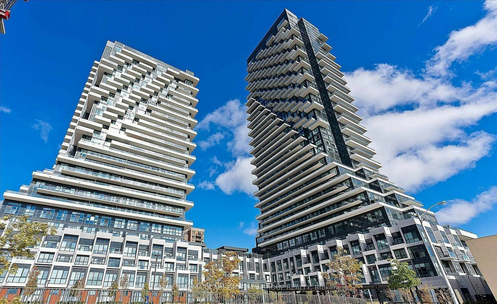 1739-20 Inn ON The Park Drive, Toronto, ON, M3C 0P8