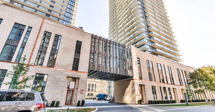 4002-65 St Mary Street, Toronto, ON, M5S 0A6 - 2