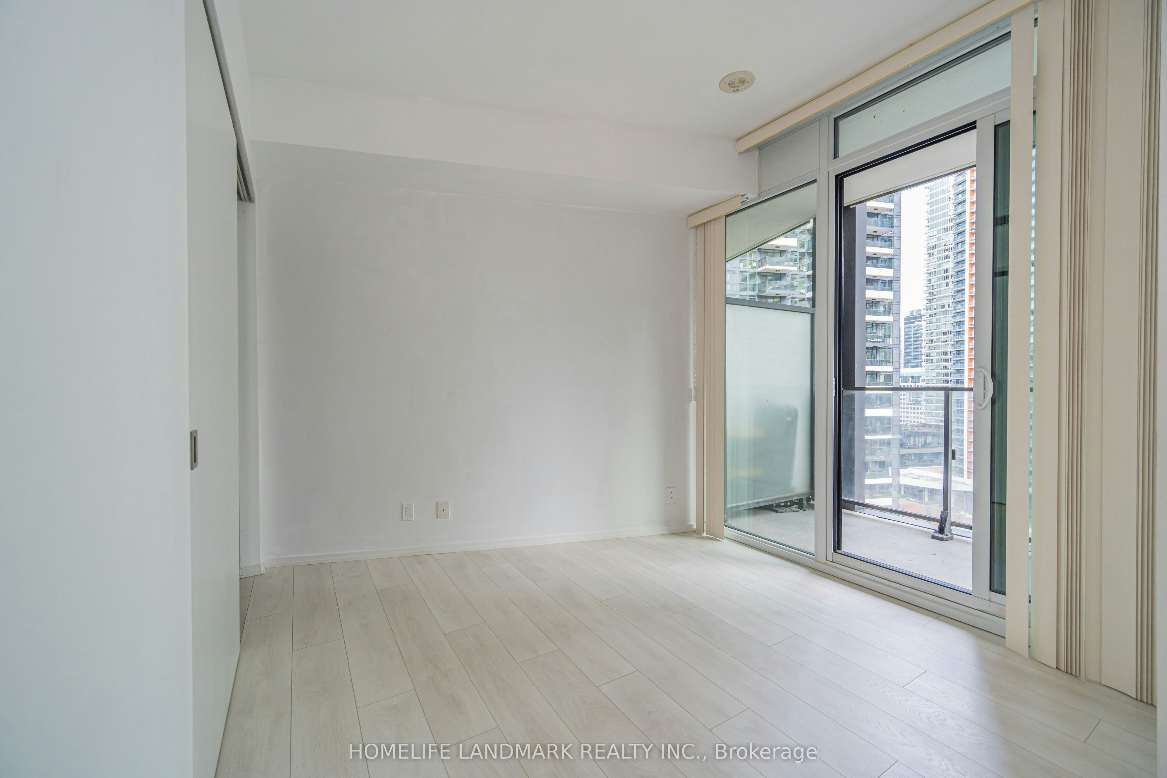1512-125 Peter Street, Toronto, ON, M5V 0M2 - 8