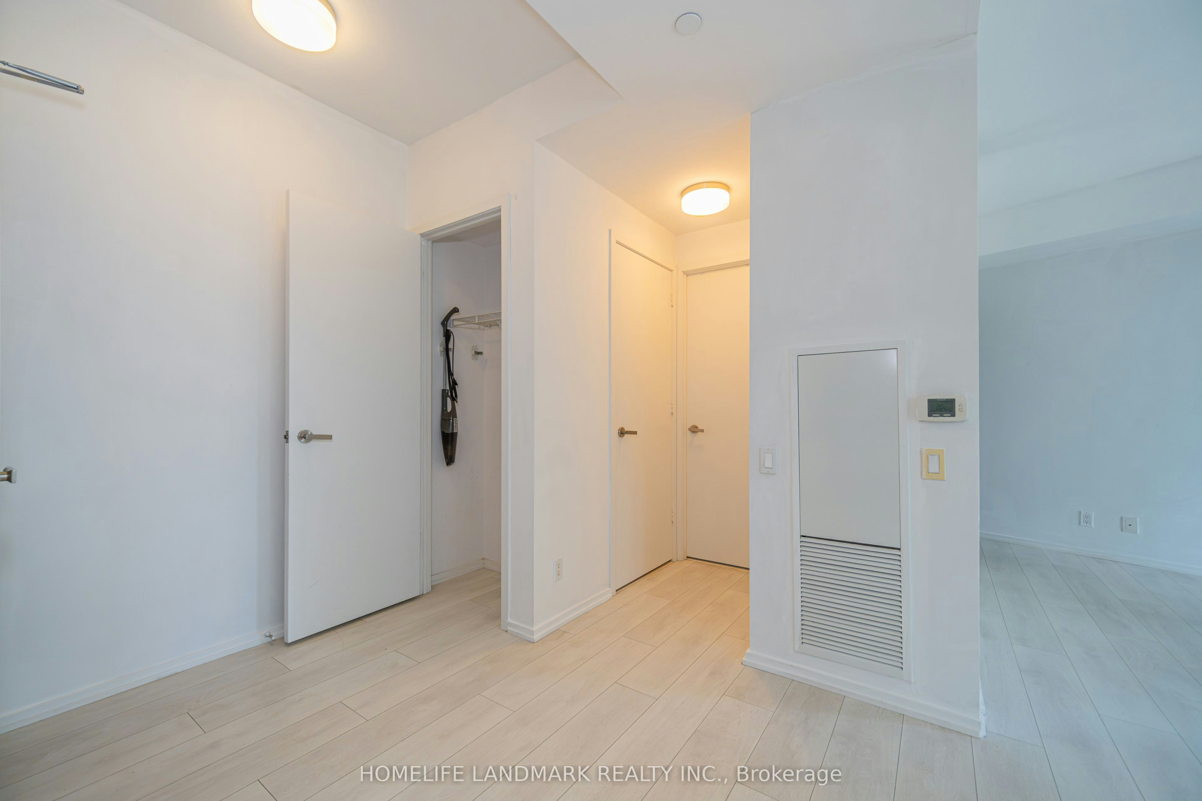 1512-125 Peter Street, Toronto, ON, M5V 0M2 - 5