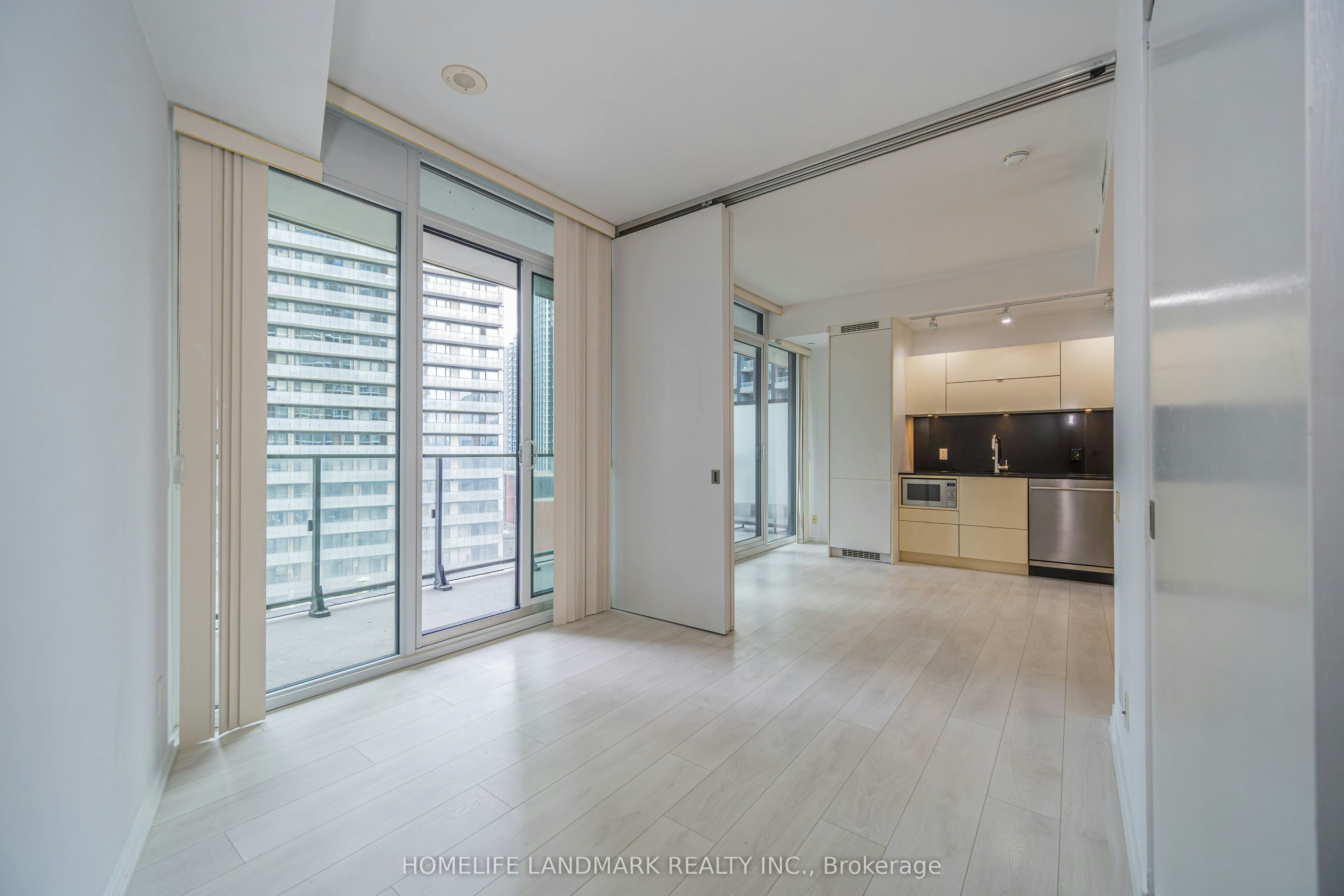 1512-125 Peter Street, Toronto, ON, M5V 0M2 - 6