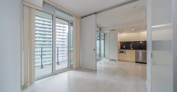 1512-125 Peter Street, Toronto, ON, M5V 0M2 - 6