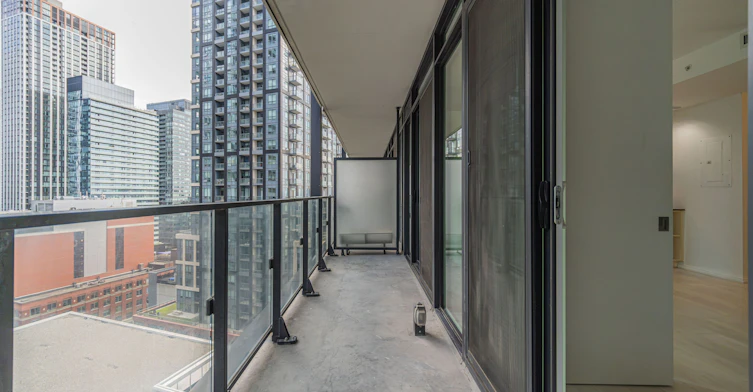 1512-125 Peter Street, Toronto, ON, M5V 0M2 - 10