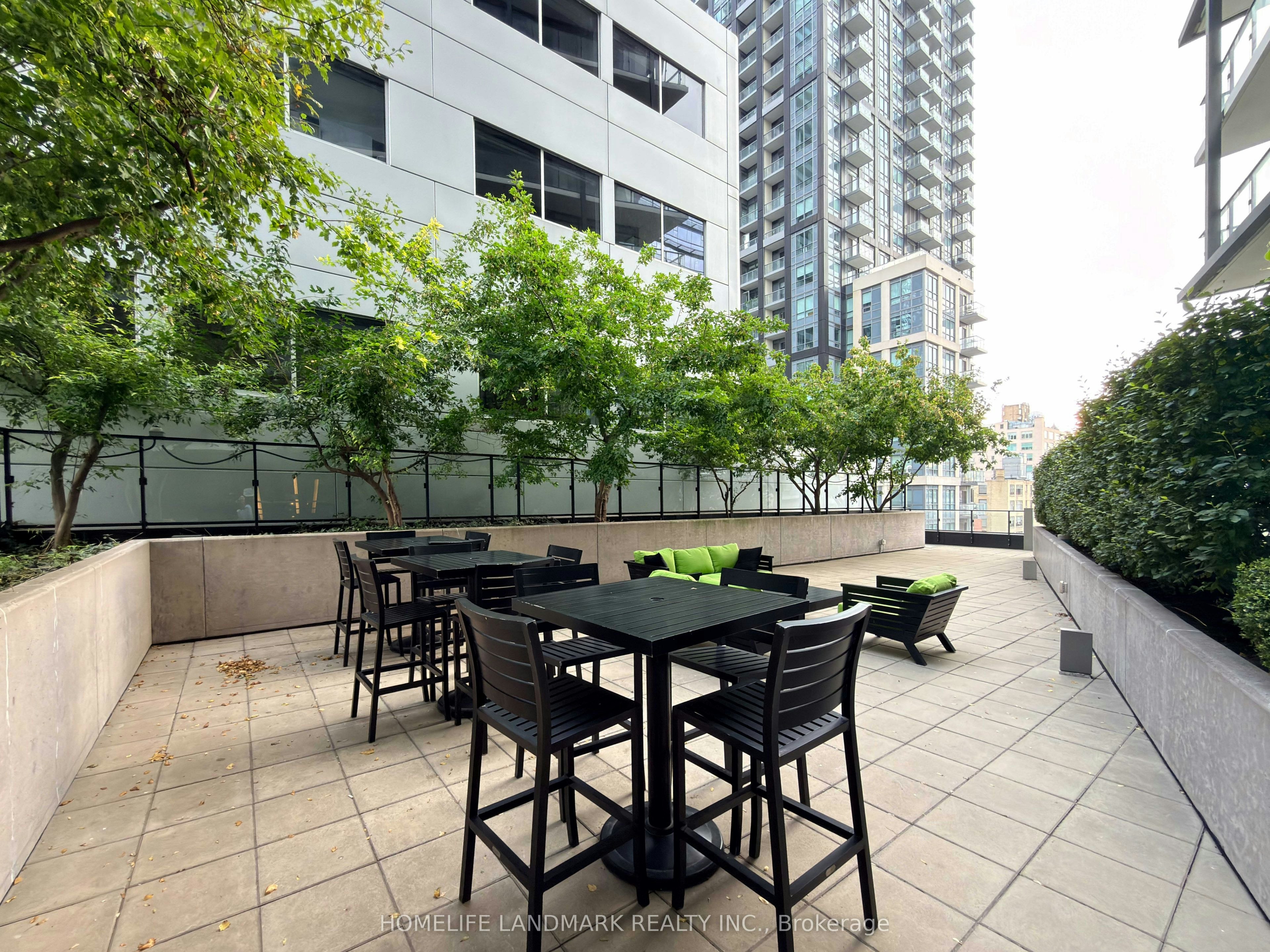 1512-125 Peter Street, Toronto, ON, M5V 0M2 - 18