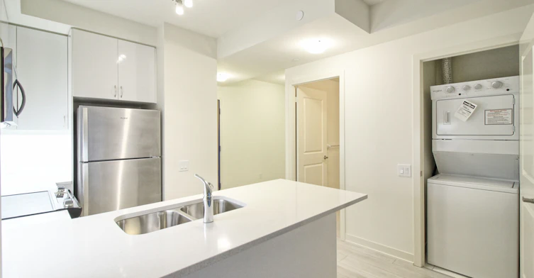 703-4955 Yonge Street, Toronto, ON, M2N 0L8 - 6