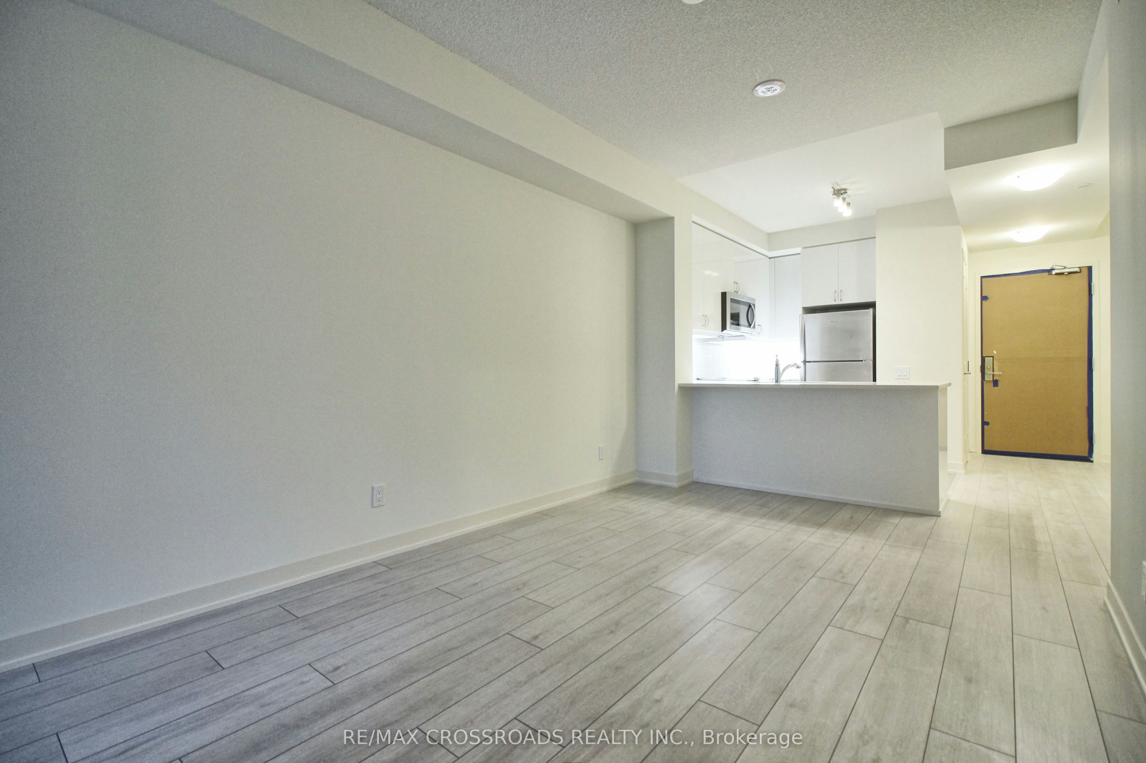 703-4955 Yonge Street, Toronto, ON, M2N 0L8 - 7