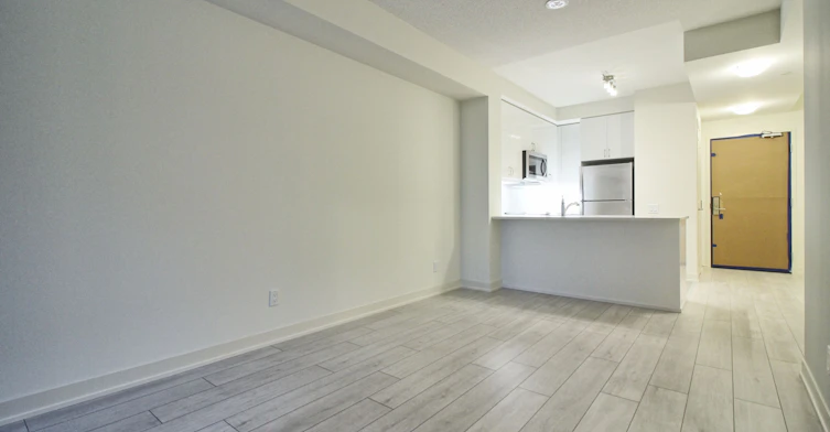 703-4955 Yonge Street, Toronto, ON, M2N 0L8 - 7