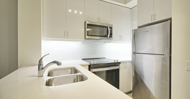 703-4955 Yonge Street, Toronto, ON, M2N 0L8 - 4