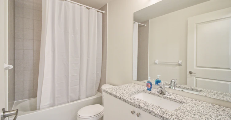 703-4955 Yonge Street, Toronto, ON, M2N 0L8 - 9