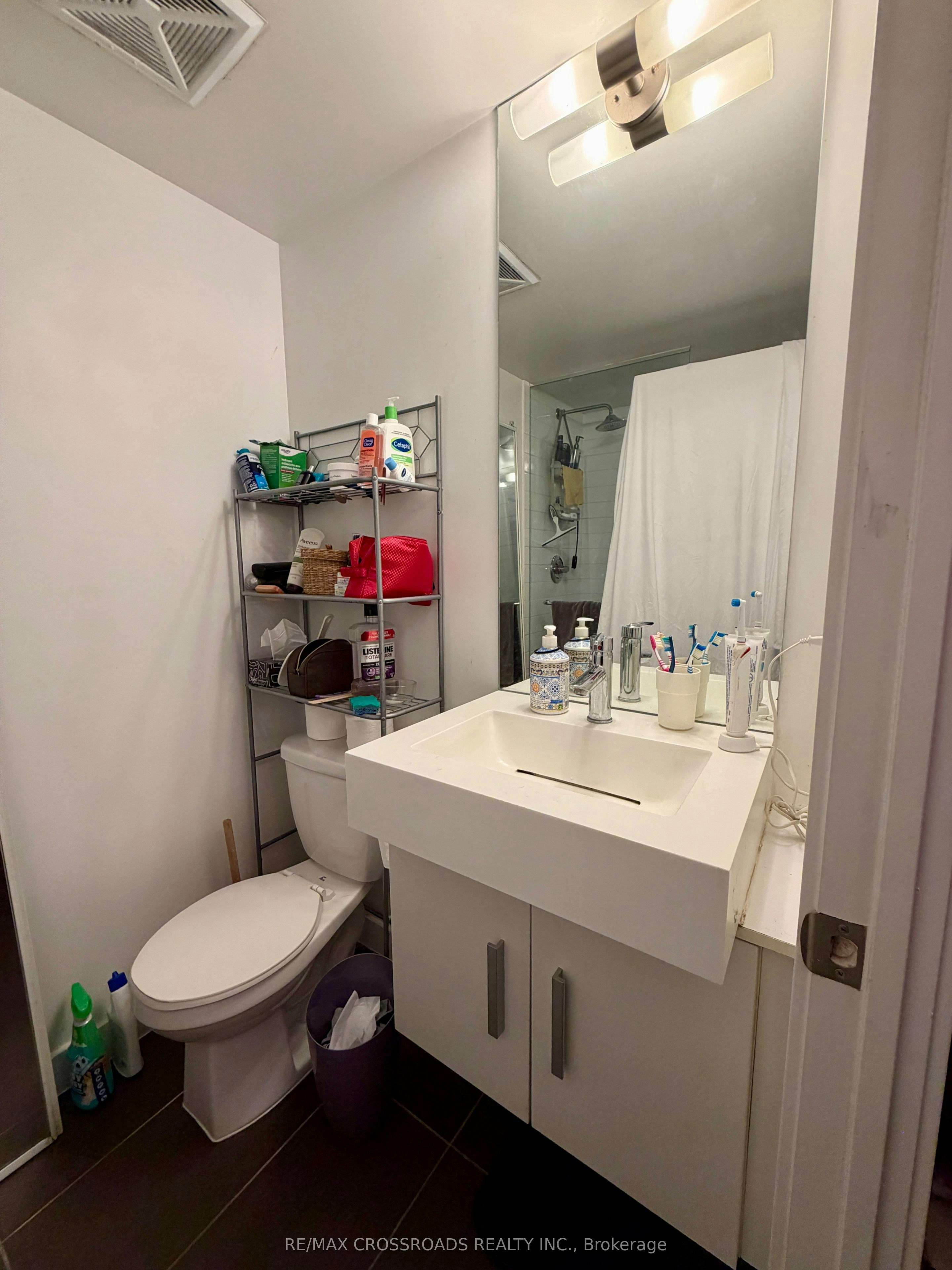 519-38 Dan Leckie Way, Toronto, ON, M5V 2V6 - 9