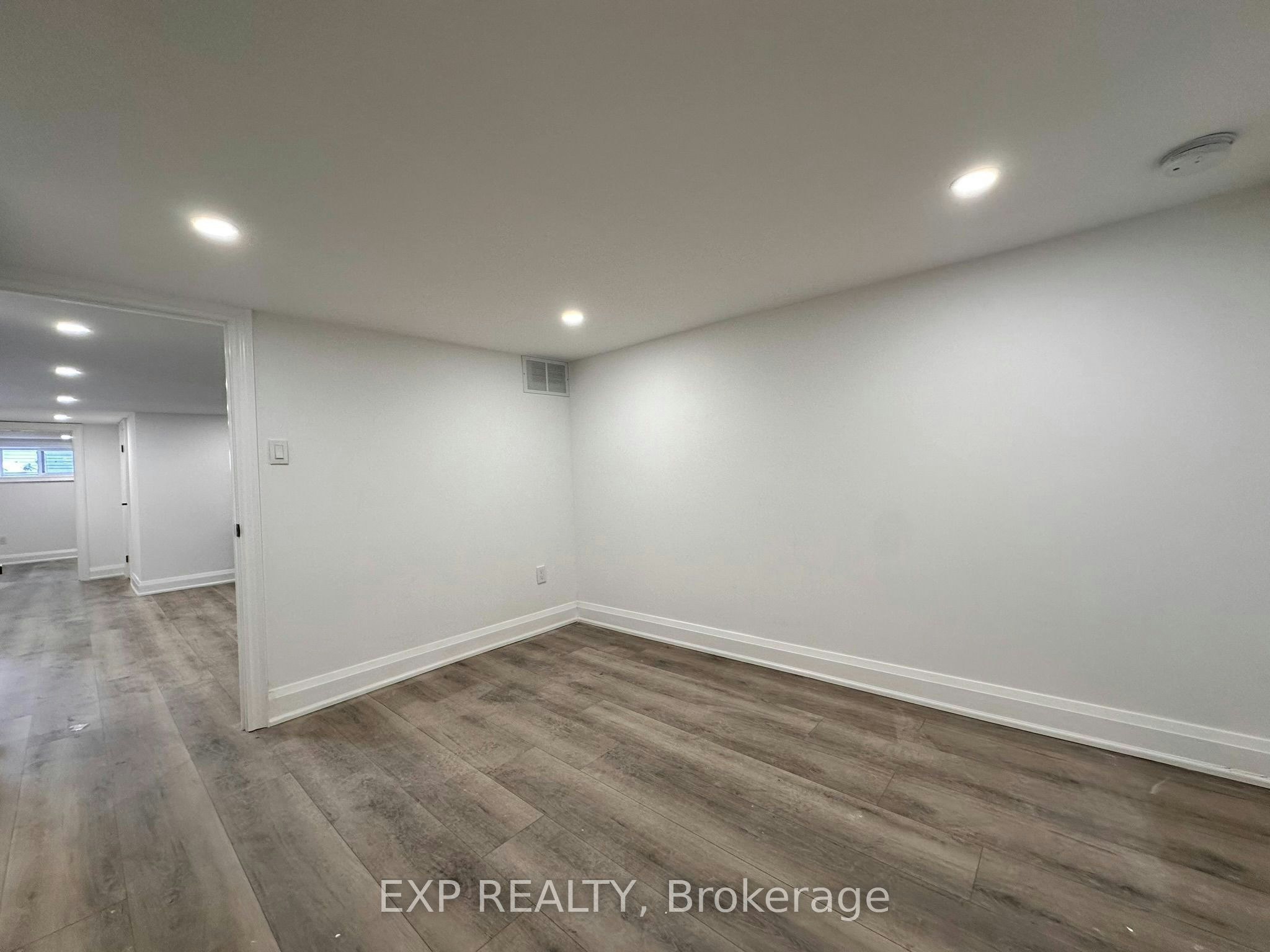 Lower-143 Gladstone Avenue, Toronto, ON, M6J 3L1 - 15