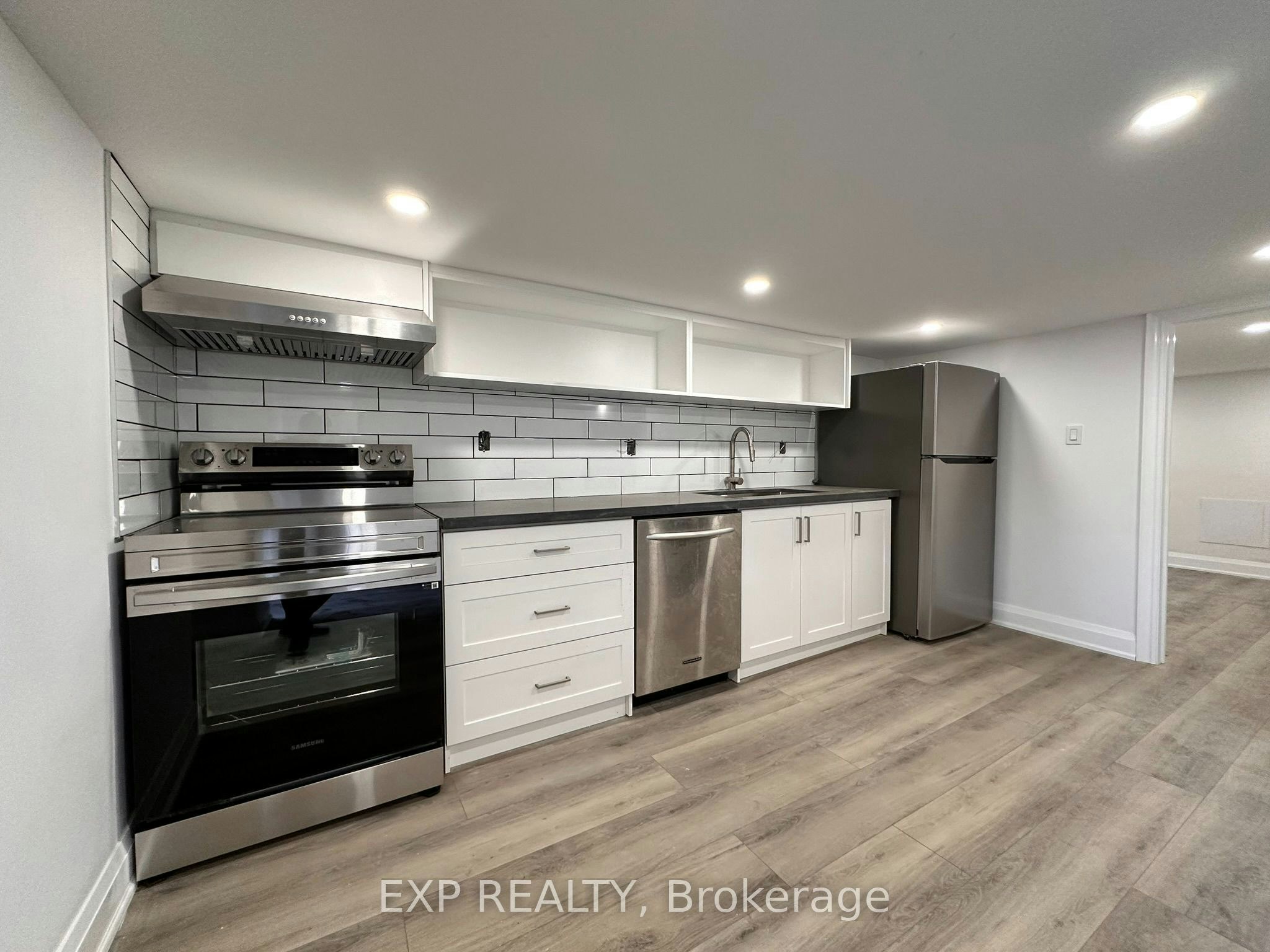 Lower-143 Gladstone Avenue, Toronto, ON, M6J 3L1