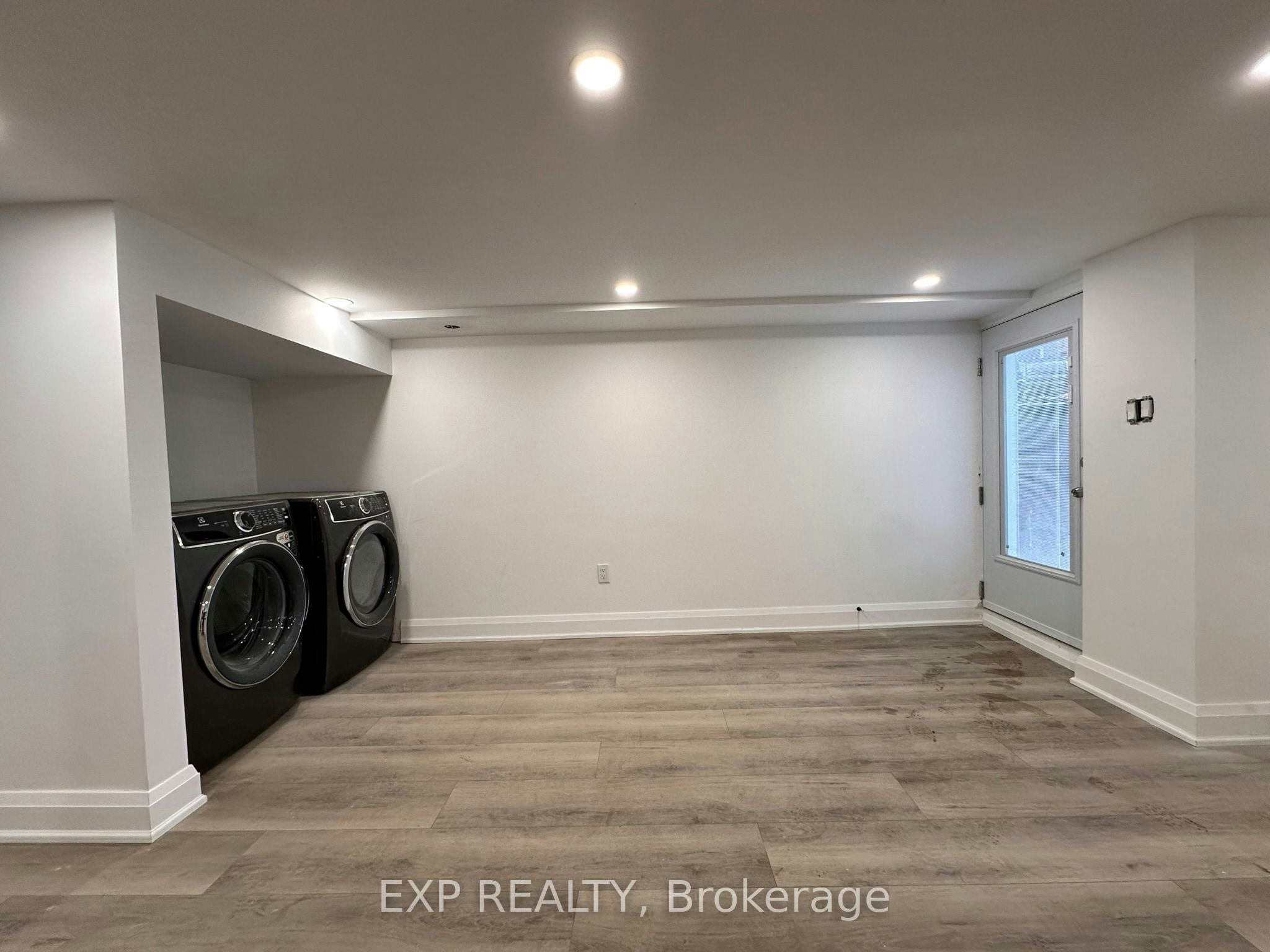 Lower-143 Gladstone Avenue, Toronto, ON, M6J 3L1 - 4