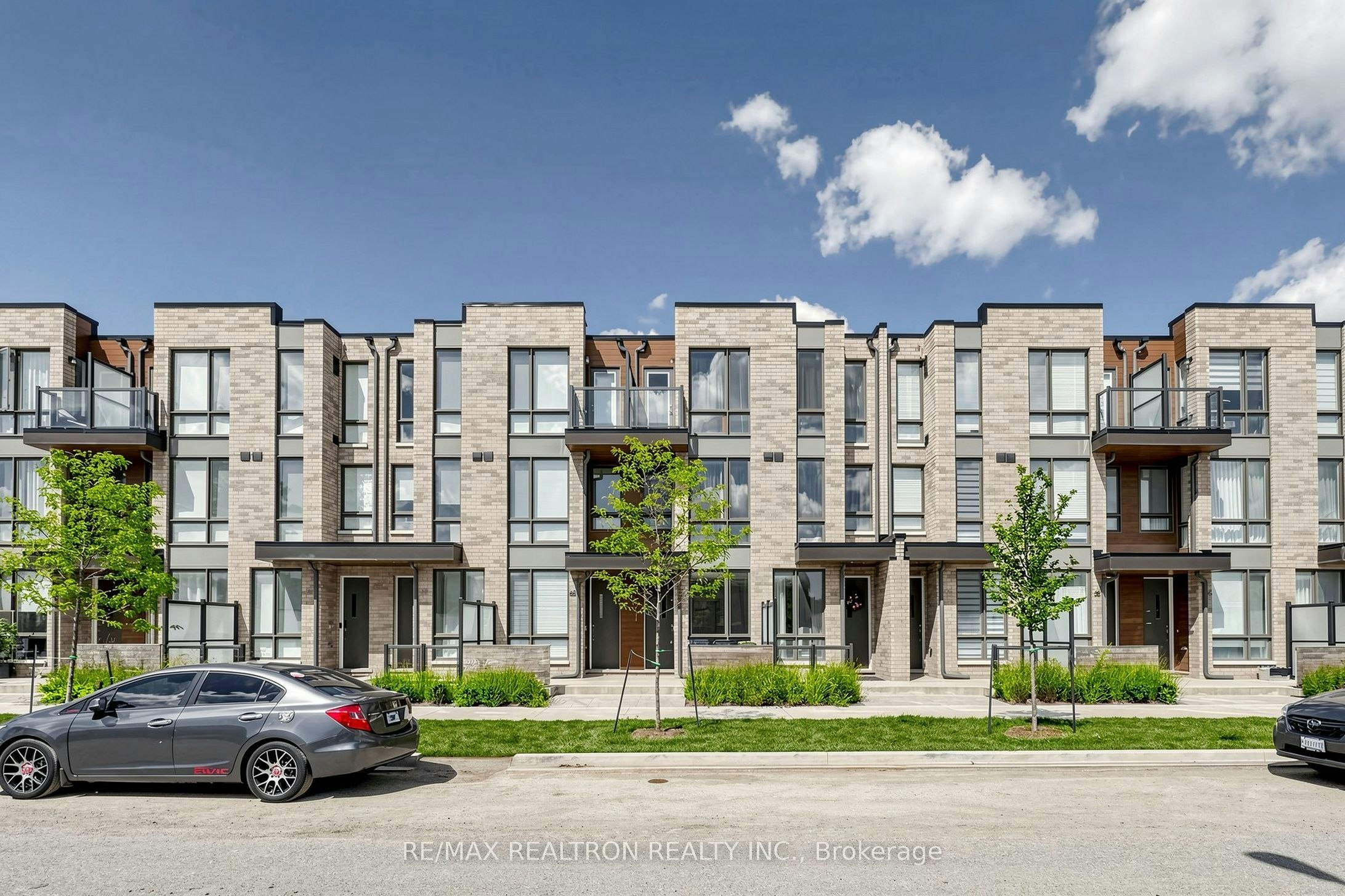 64 Turtle Island Road, Toronto, ON, M6A 2M5