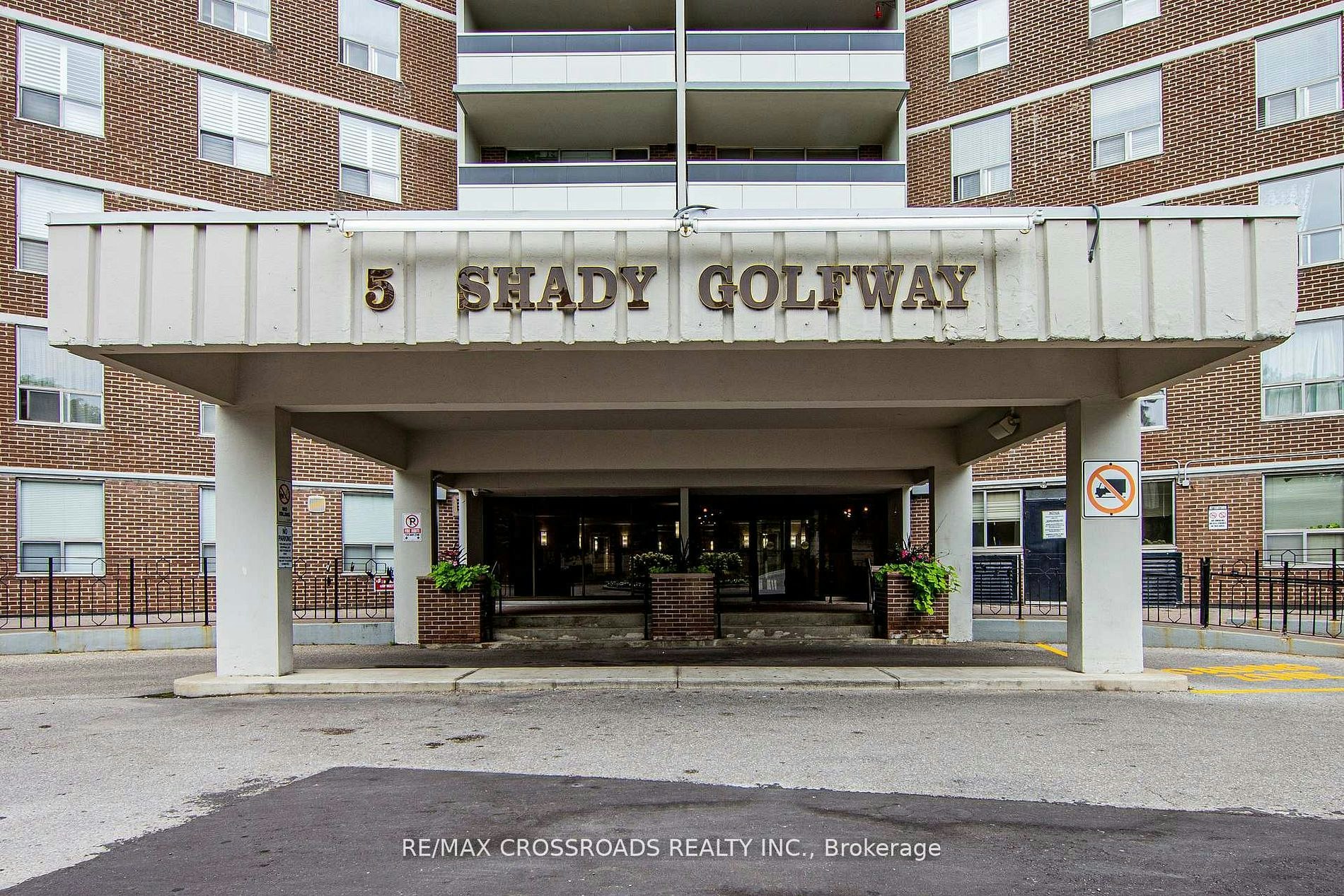 205-5 Shady Golfway, Toronto, ON, M3C 3A5