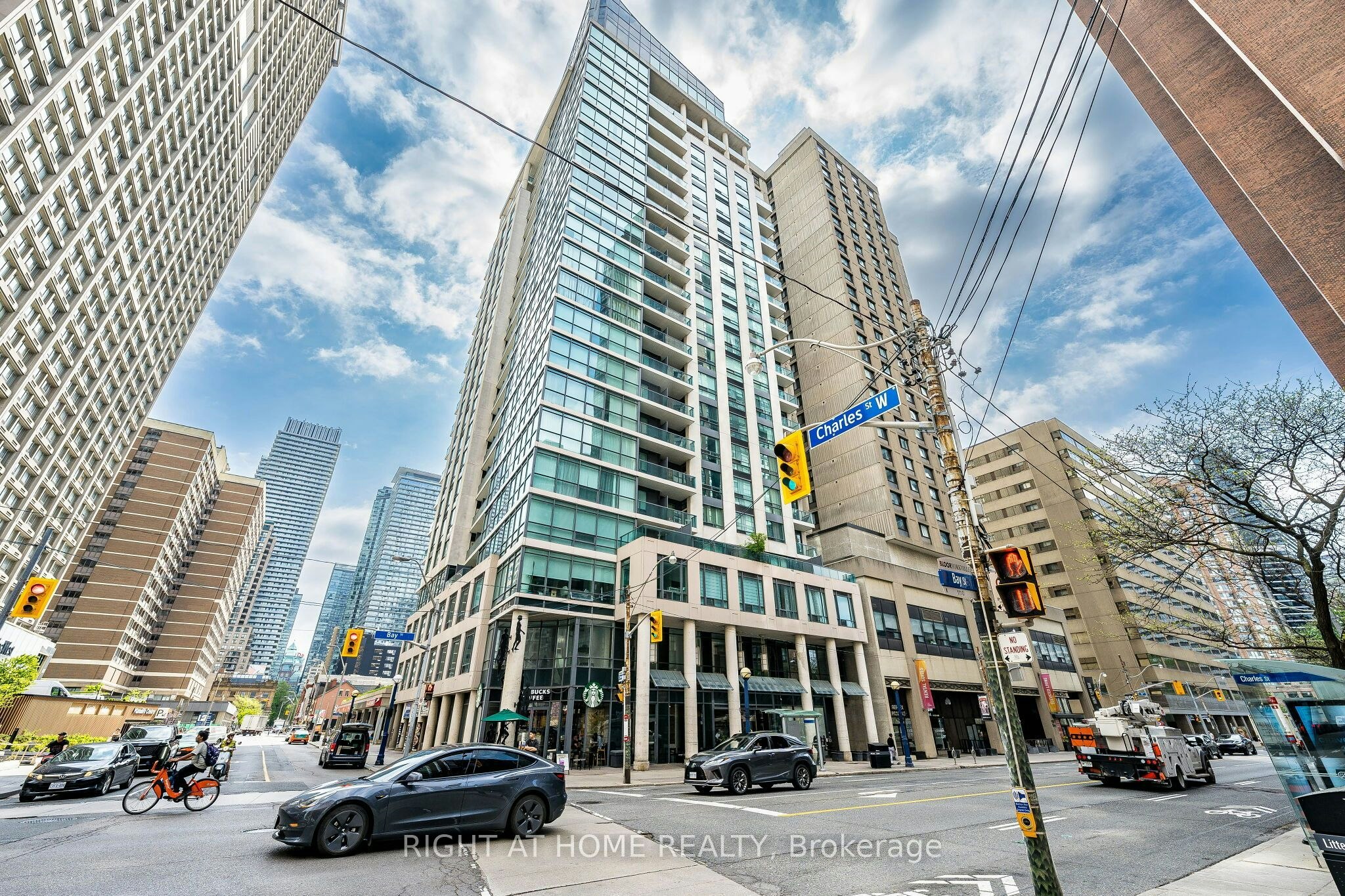 1106-1121 Bay Street, Toronto, ON, M5S 3L9