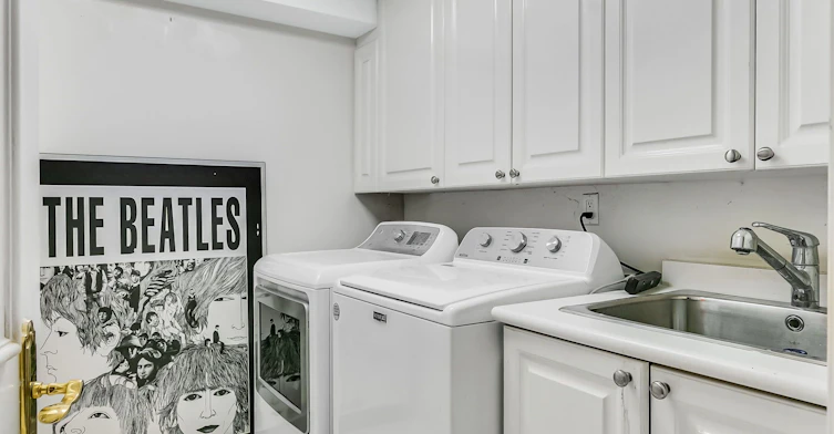 45 Mathersfield Drive, Toronto, ON, M4W 3W4 - 20