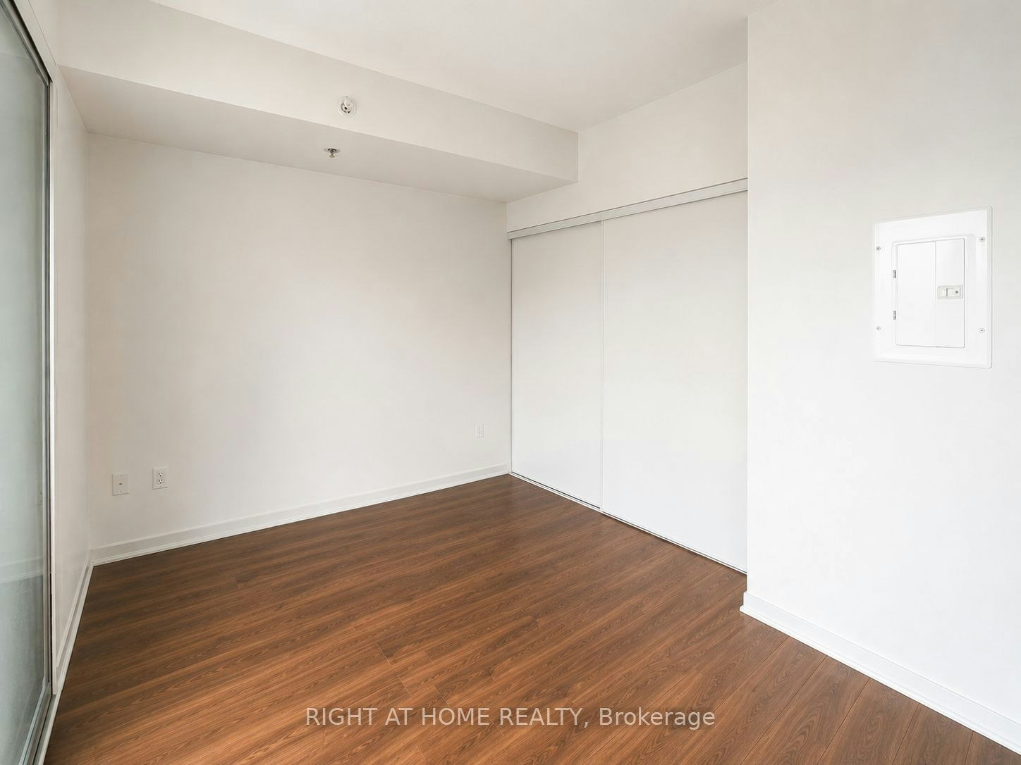 827E-36 Lisgar Street, Toronto, ON, M6J 0C7 - 4