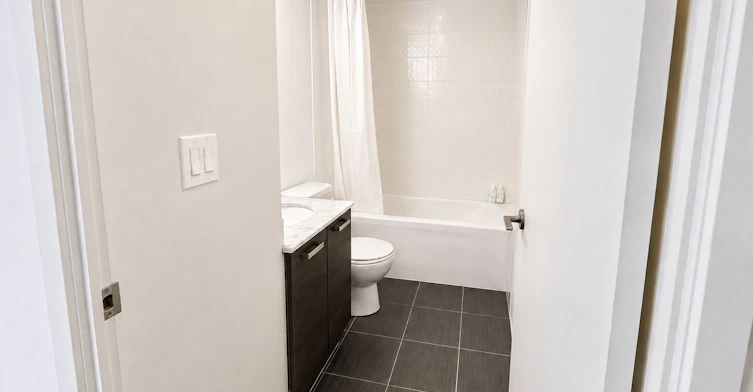827E-36 Lisgar Street, Toronto, ON, M6J 0C7 - 7
