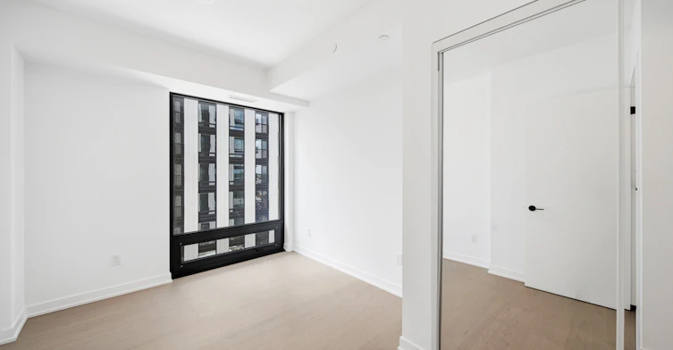 1525-89 Montclair Avenue, Toronto, ON, M5P 0B1 - 13