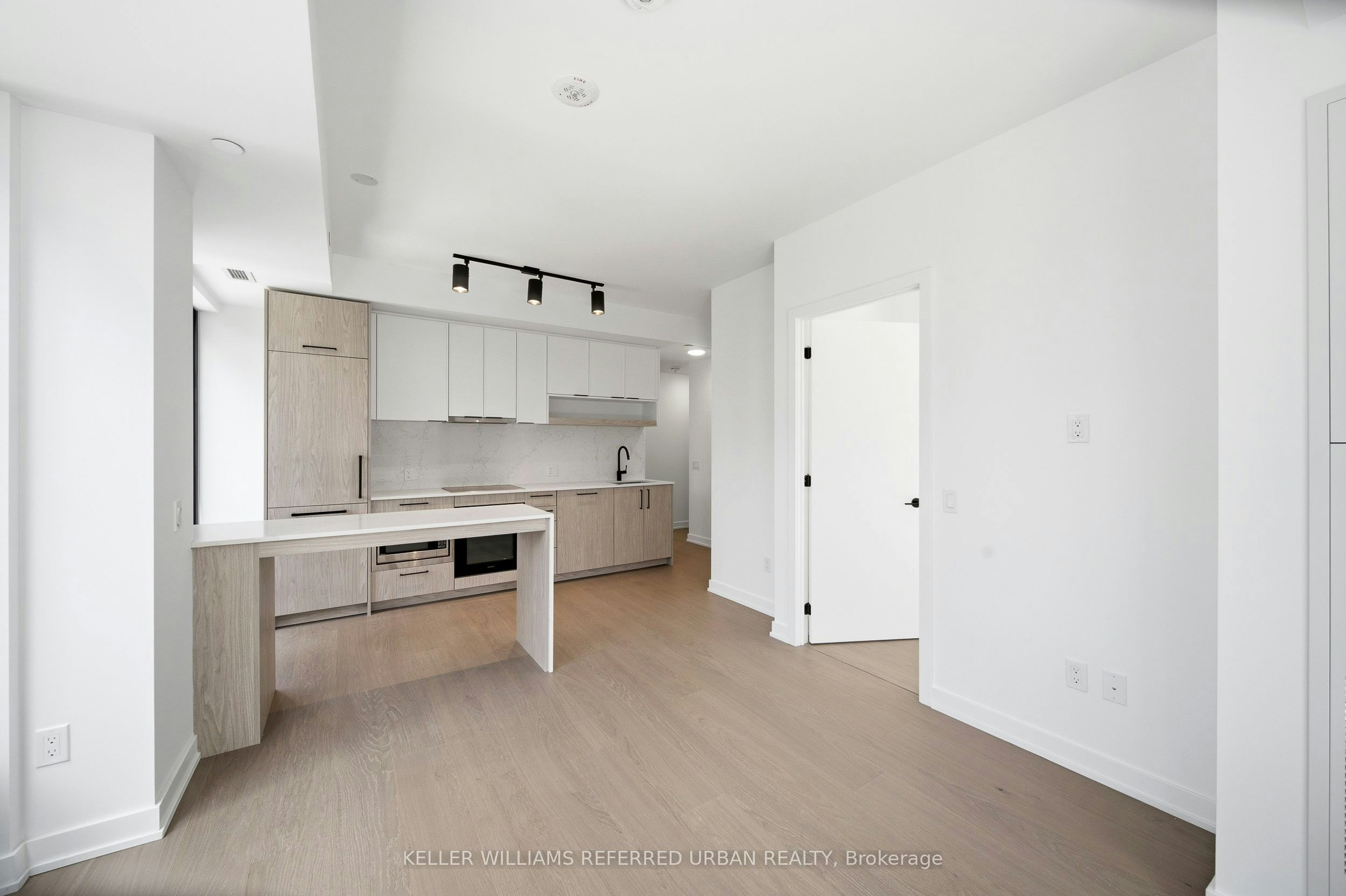 1525-89 Montclair Avenue, Toronto, ON, M5P 0B1 - 10