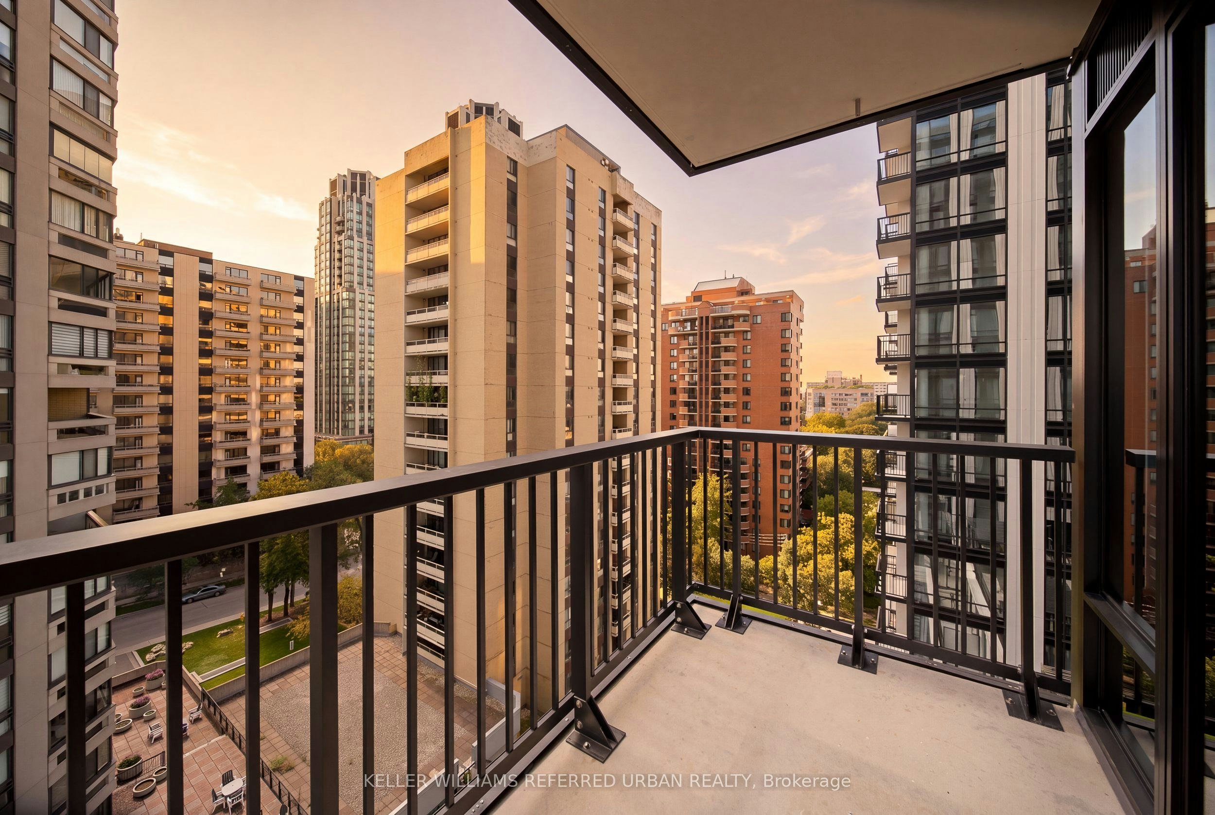 1525-89 Montclair Avenue, Toronto, ON, M5P 0B1 - 21