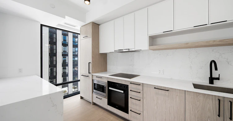 1525-89 Montclair Avenue, Toronto, ON, M5P 0B1 - 6