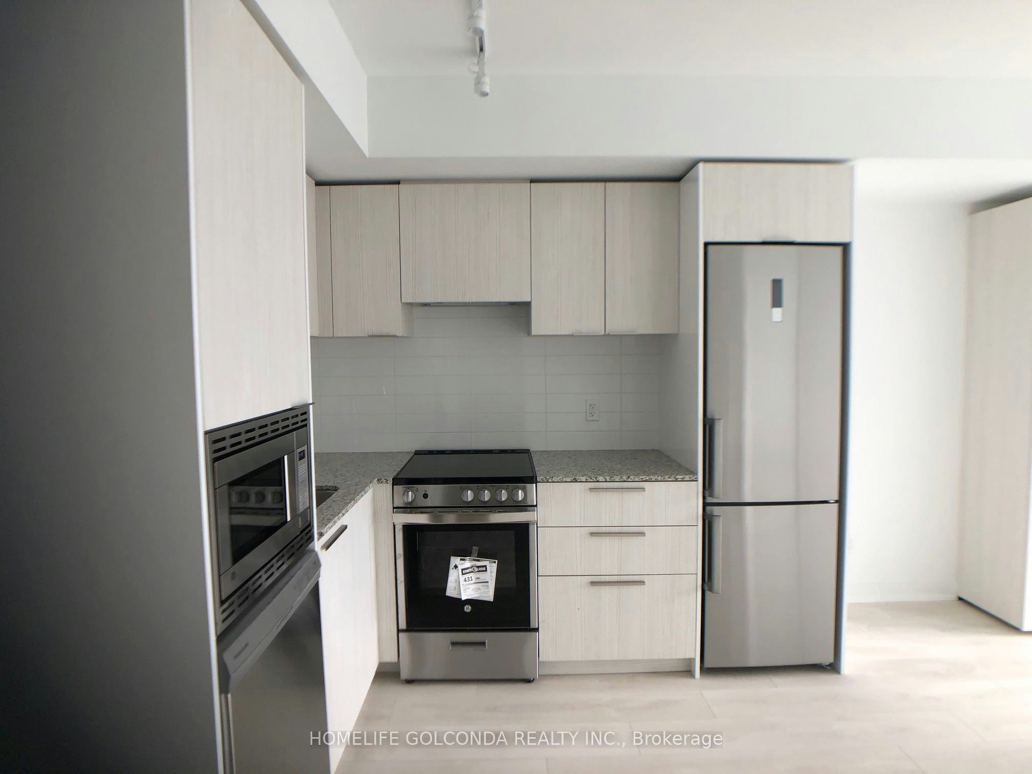 4111-501 Yonge Street, Toronto, ON, M4Y 0G8 - 4