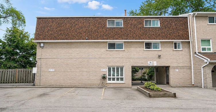 7-91 Rameau Drive, Toronto, ON, M2H 1T6