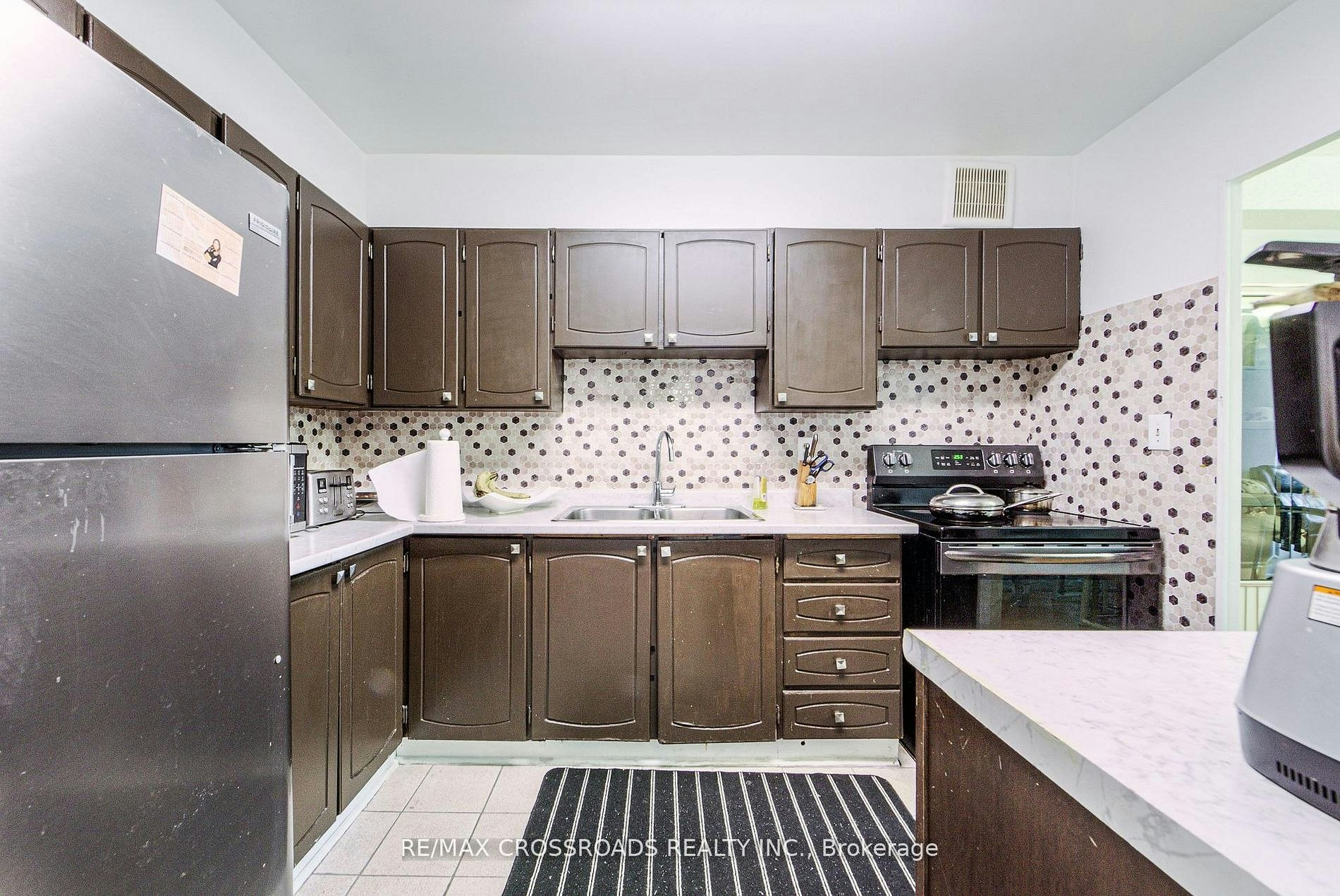 205-5 Shady Golfway, Toronto, ON, M3C 3A5 - 12