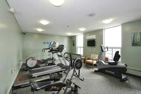 202-130 Neptune Drive, Toronto, ON, M6A 1X5 - 25