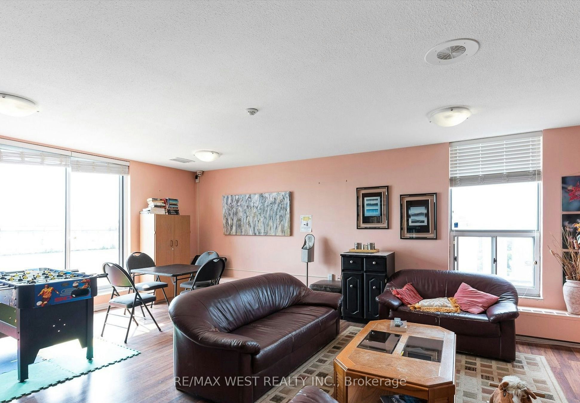 202-130 Neptune Drive, Toronto, ON, M6A 1X5 - 27