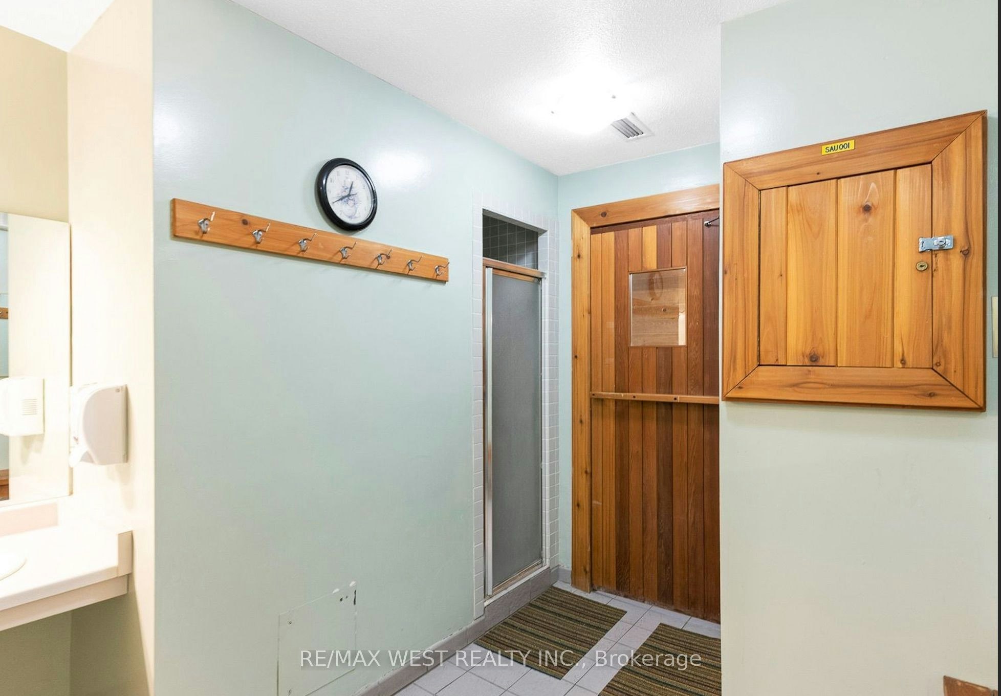 202-130 Neptune Drive, Toronto, ON, M6A 1X5 - 30