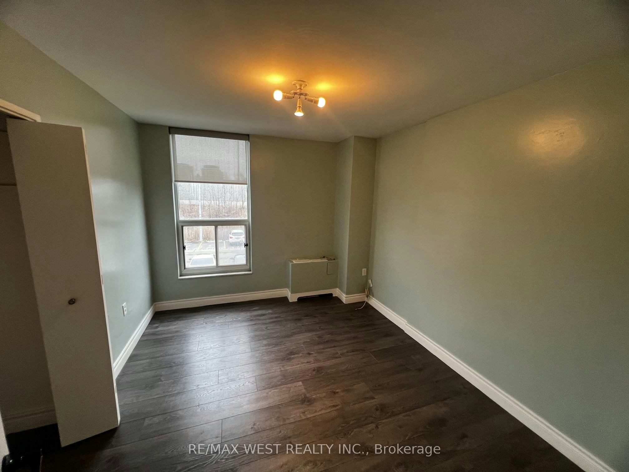 202-130 Neptune Drive, Toronto, ON, M6A 1X5 - 23