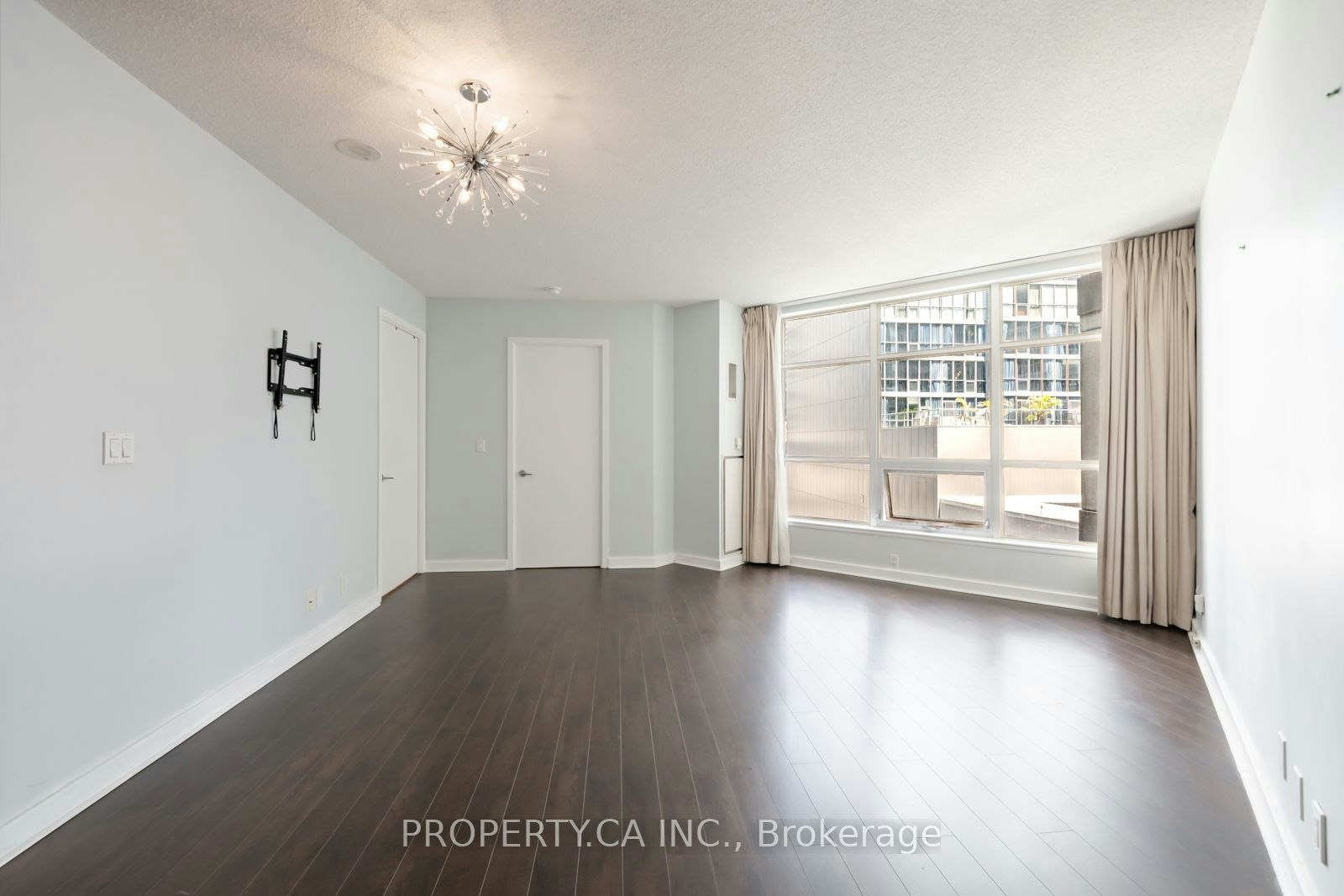 401-350 Wellington Street W, Toronto, ON, M5V 3W9 - 16
