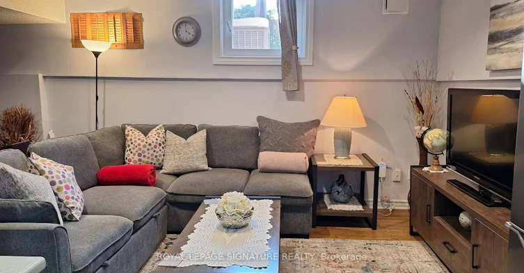 6 Blairville Street, Toronto, ON, M3H 5Y5