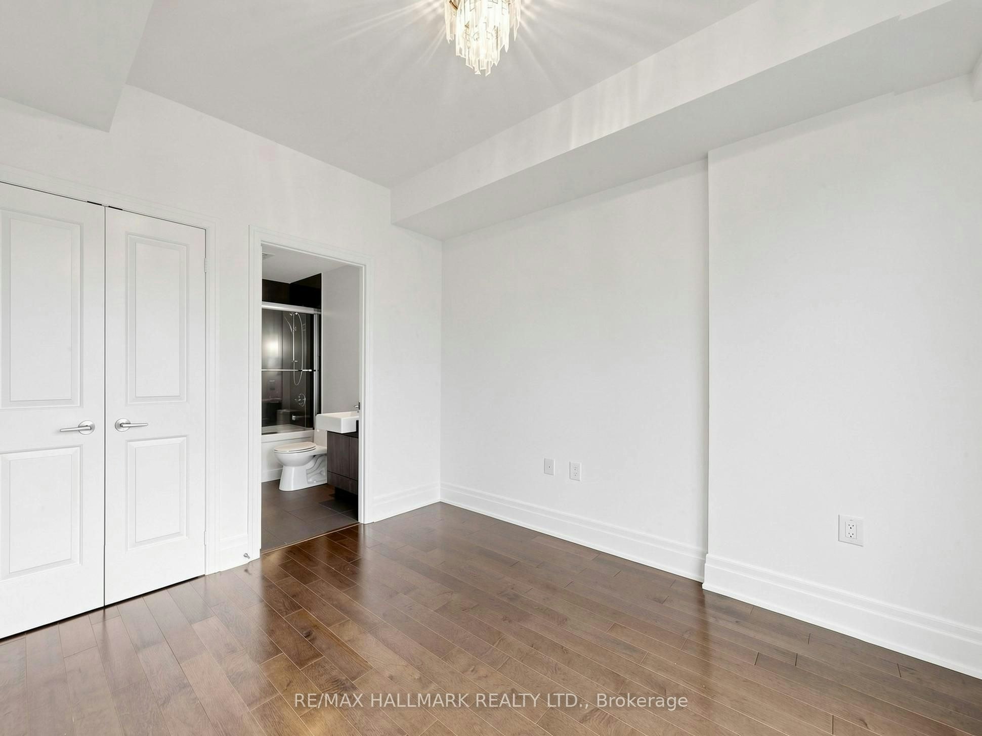 2711-8 The Esplanade Avenue, Toronto, ON, M5E 0A6 - 27