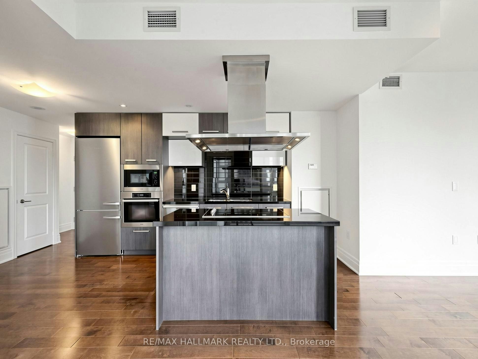 2711-8 The Esplanade Avenue, Toronto, ON, M5E 0A6 - 16