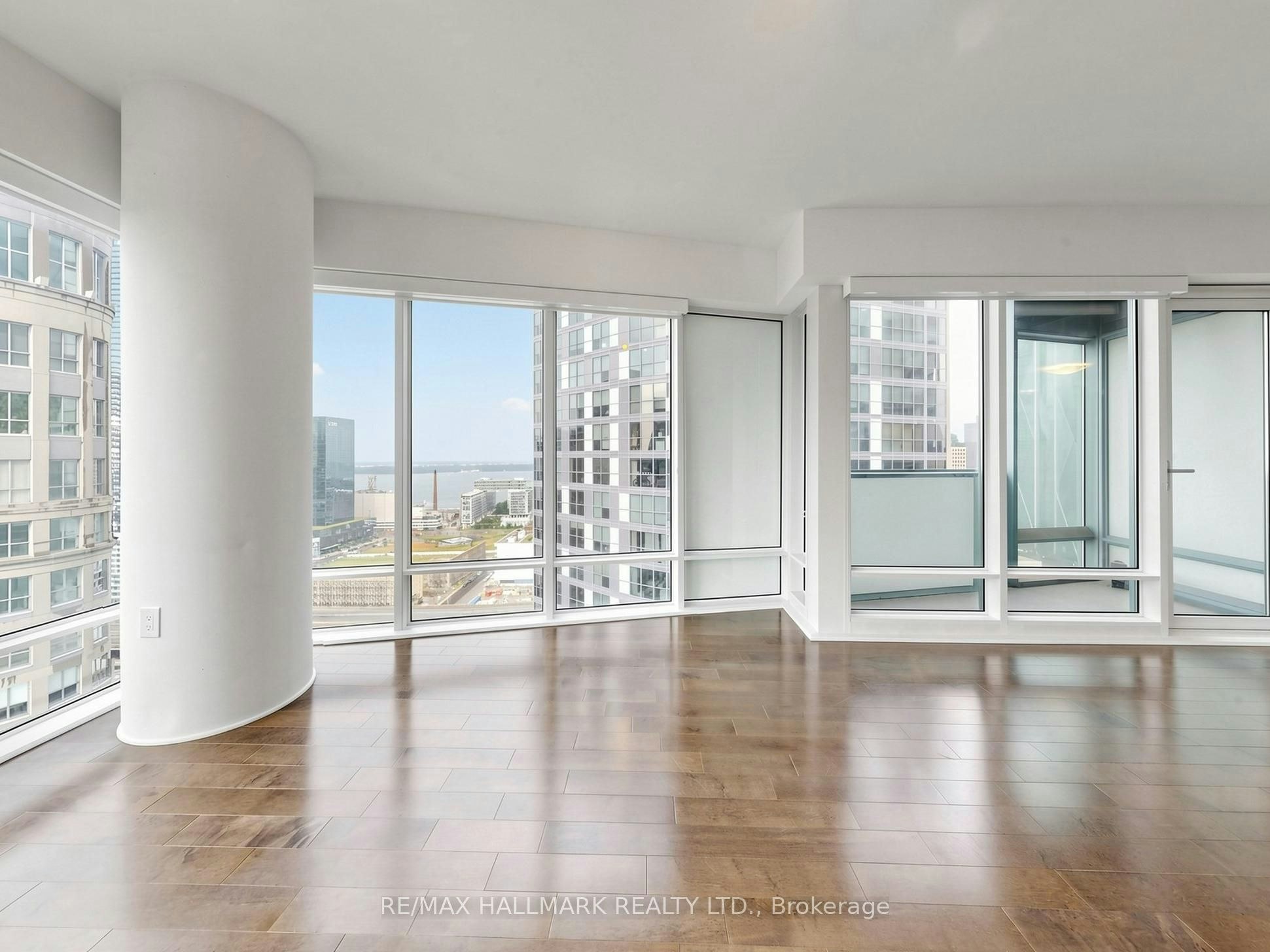 2711-8 The Esplanade Avenue, Toronto, ON, M5E 0A6 - 8