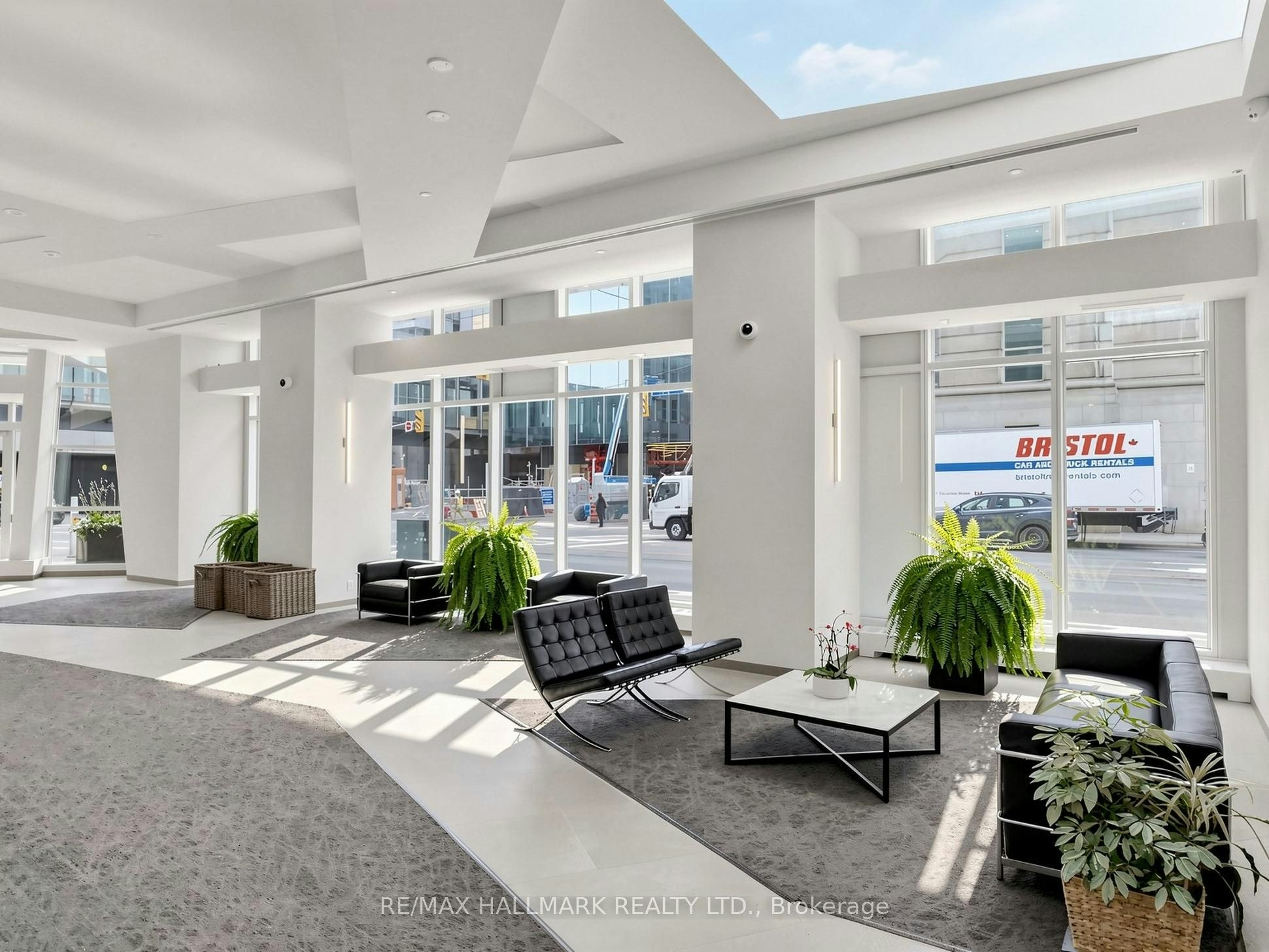 2711-8 The Esplanade Avenue, Toronto, ON, M5E 0A6 - 4