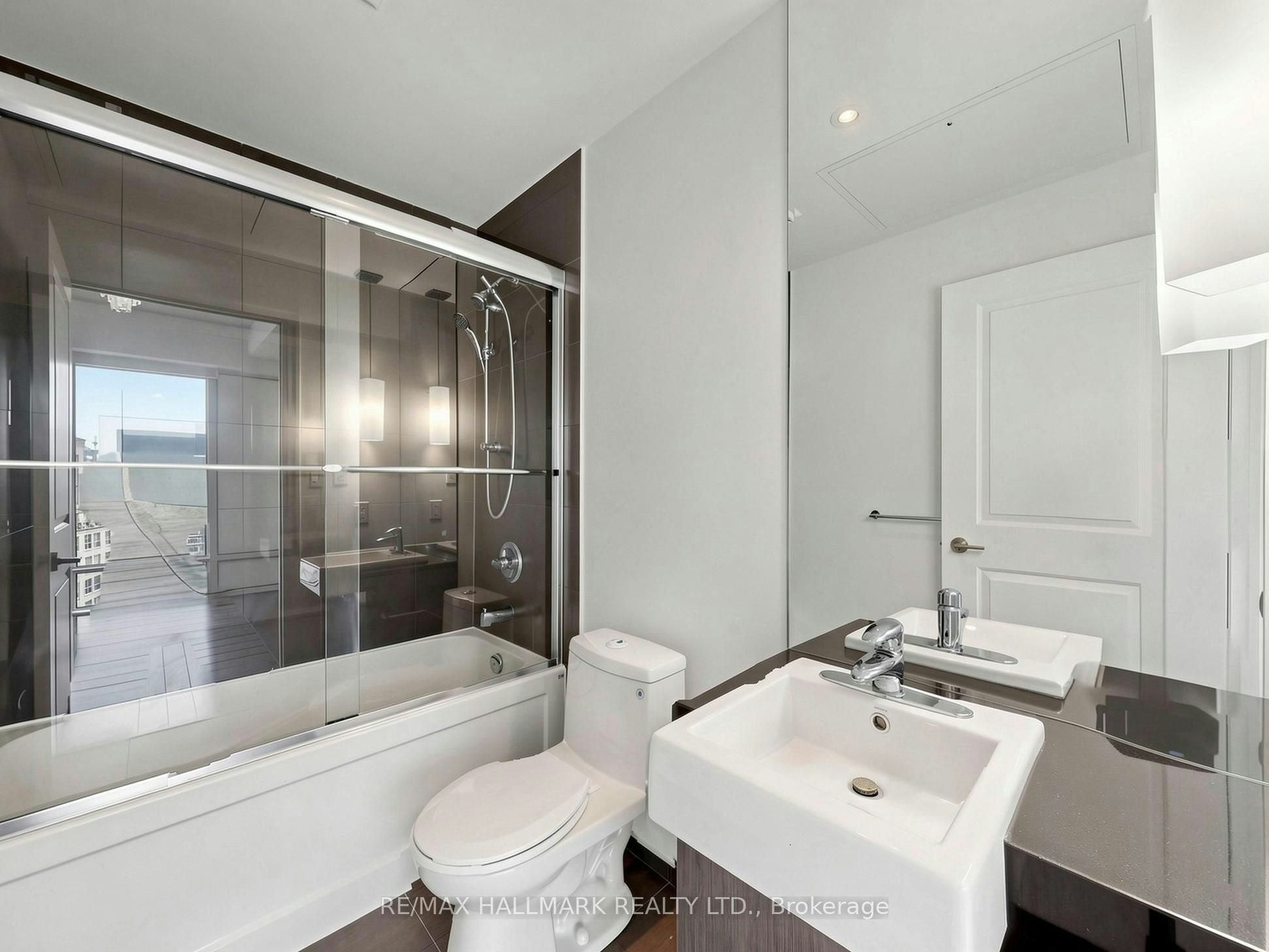 2711-8 The Esplanade Avenue, Toronto, ON, M5E 0A6 - 29