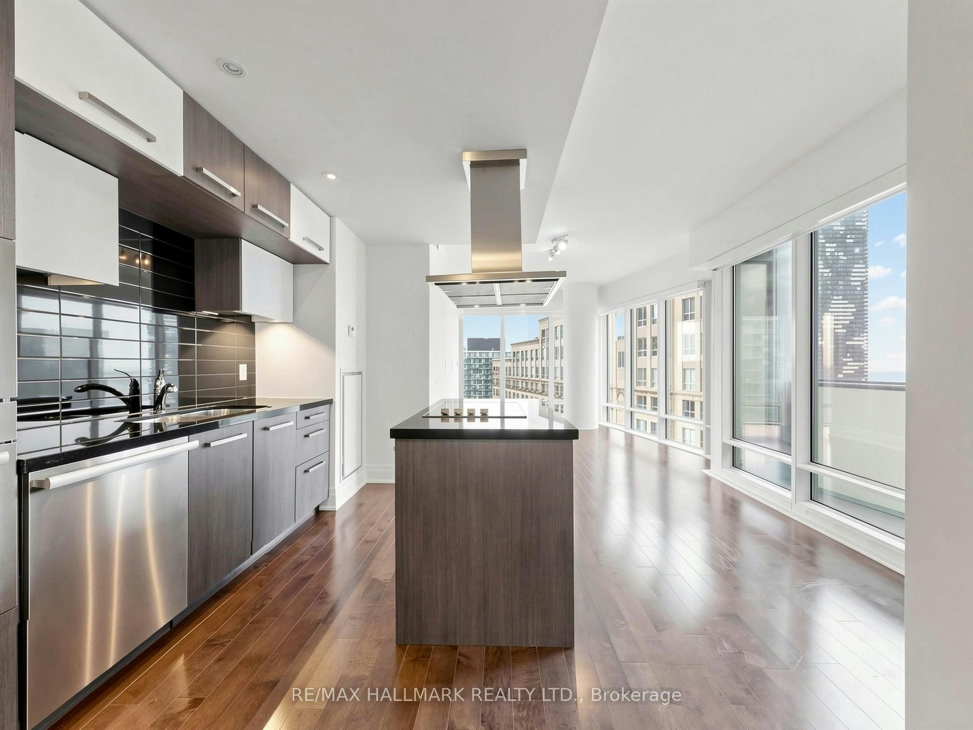 2711-8 The Esplanade Avenue, Toronto, ON, M5E 0A6 - 19