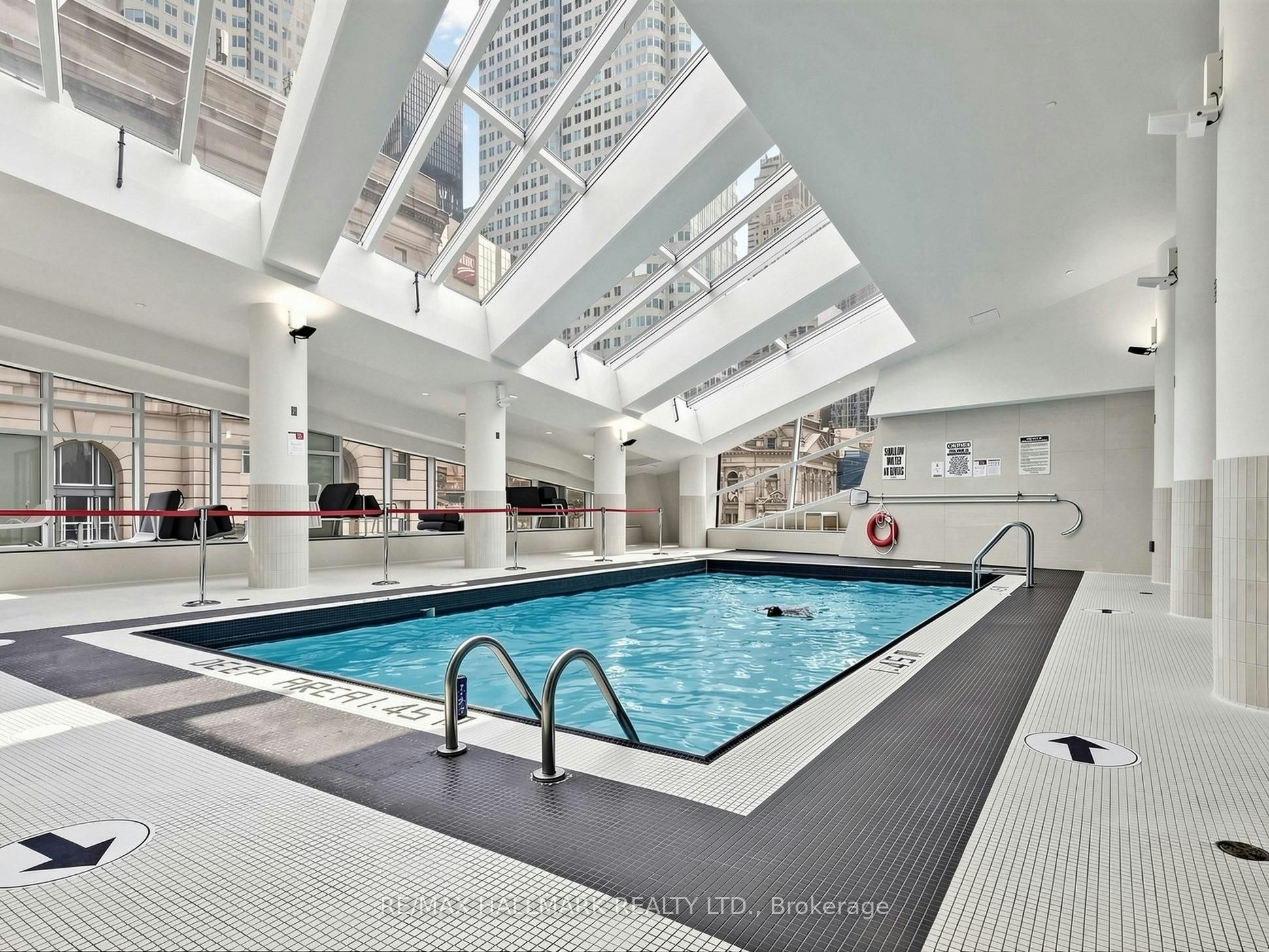 2711-8 The Esplanade Avenue, Toronto, ON, M5E 0A6 - 43