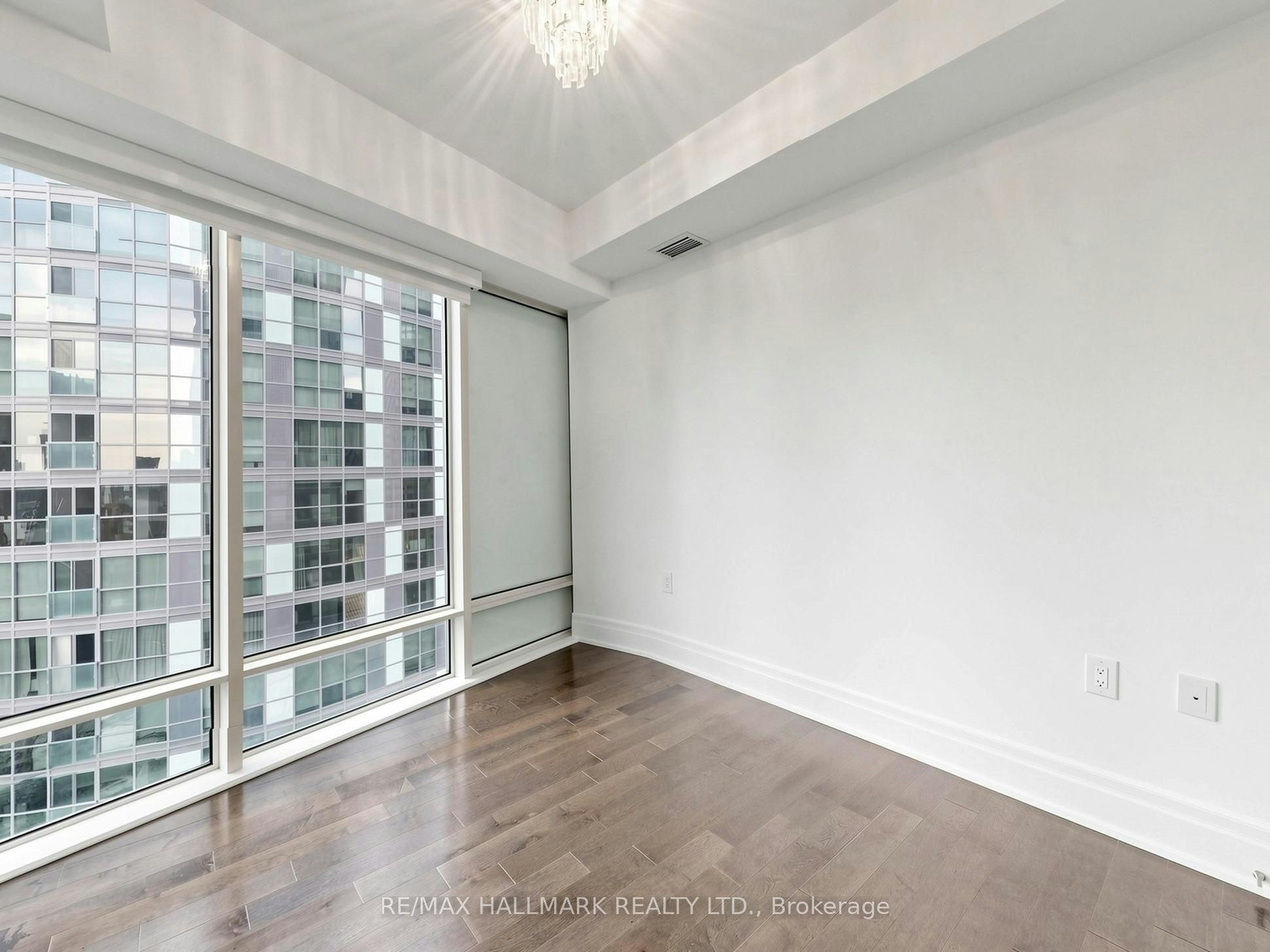 2711-8 The Esplanade Avenue, Toronto, ON, M5E 0A6 - 30